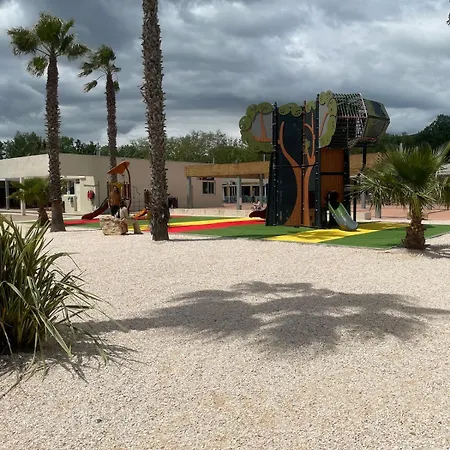 Mobilhome Idealement Situe 3 Ch Domaine De La Yole 5etoiles Vendres