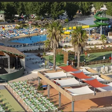 Mobilhome Idealement Situe 3 Ch Domaine De La Yole 5etoiles Camping