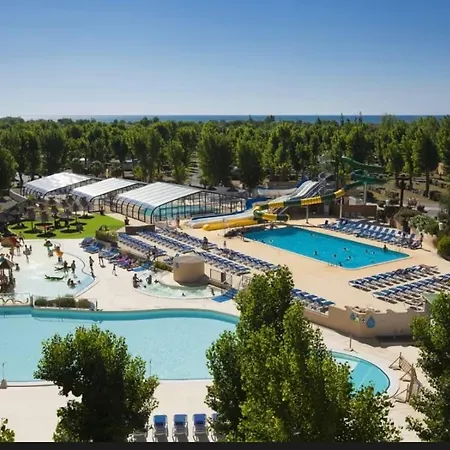 Mobilhome Idealement Situe 3 Ch Domaine De La Yole 5etoiles *