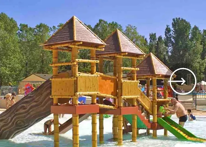Camping Mobilhome Idealement Situe 3 Ch Domaine De La Yole 5etoiles *