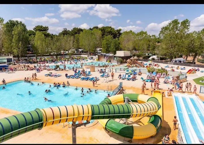 Mobilhome Idealement Situe 3 Ch Domaine De La Yole 5etoiles